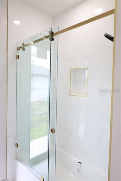 Close-up of interior finishes inside a home in , Lehigh Acres (Image 14). Close-up of interior finishes inside a home in , Lehigh Acres (Image 14).