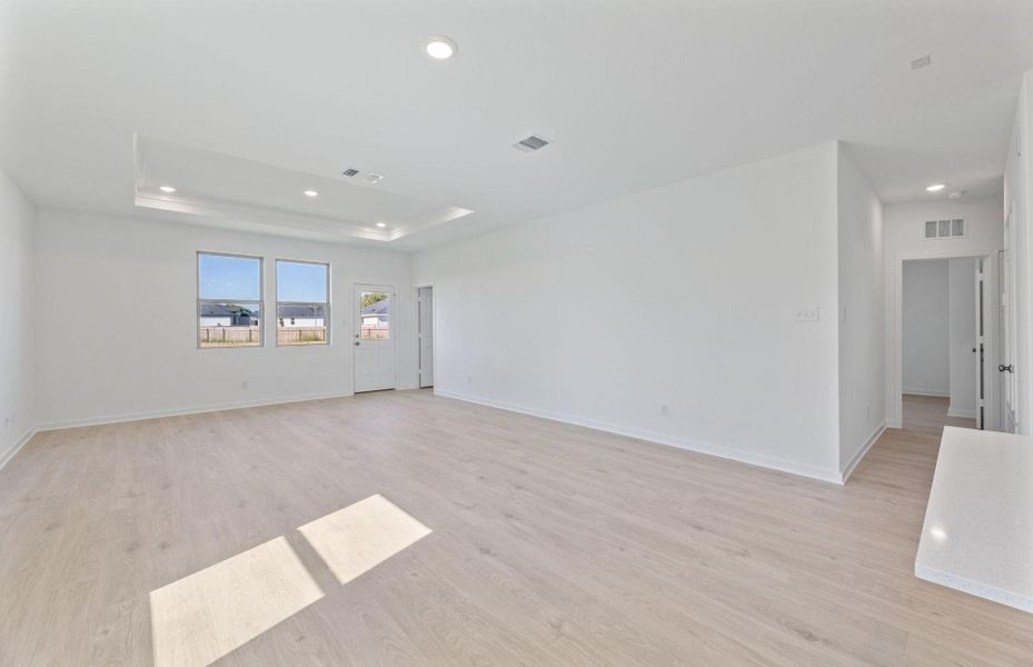 Spacious, unfurnished interior of a new home in County View, Temple (Image 11).
