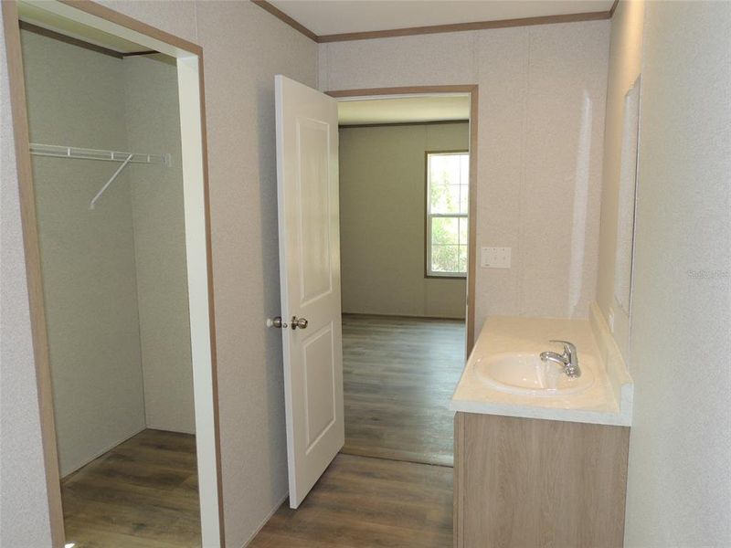 Image 36 of a home in .