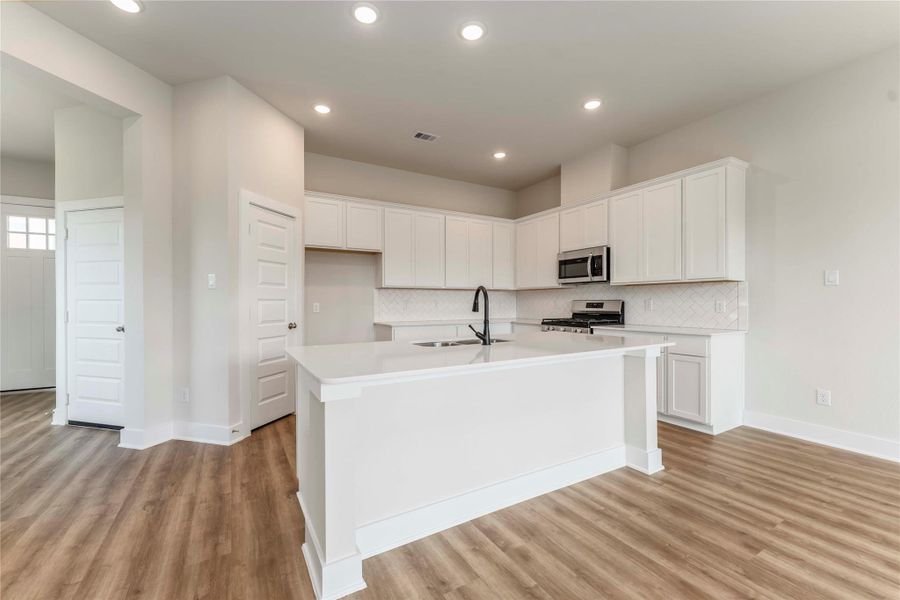 Image 25 of a home in Cay Landing. Image 25 of a home in Cay Landing.