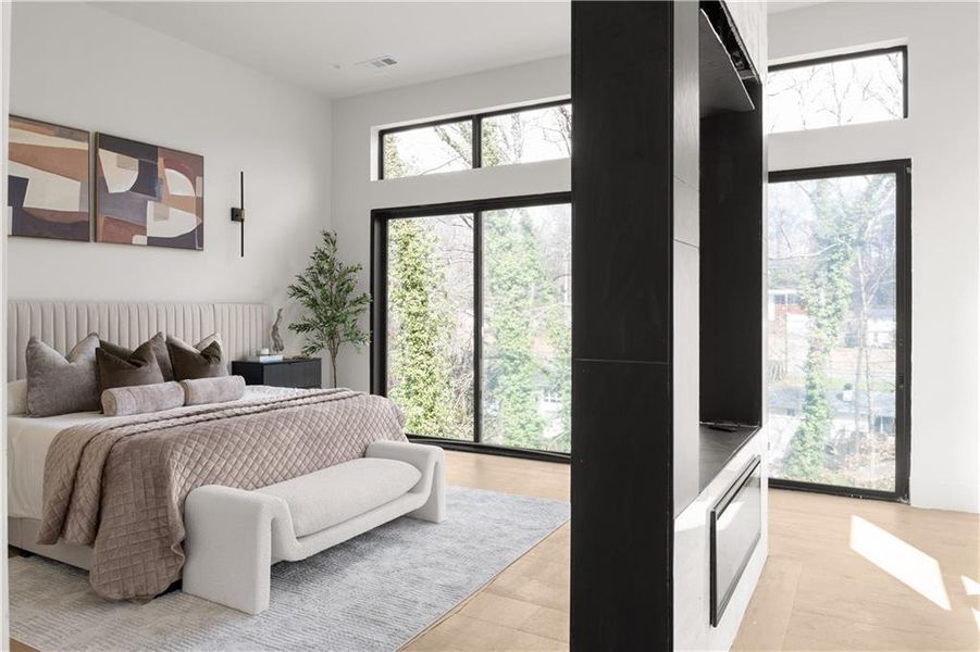 Furnished interior view inside a new home in , Atlanta (Image 54).