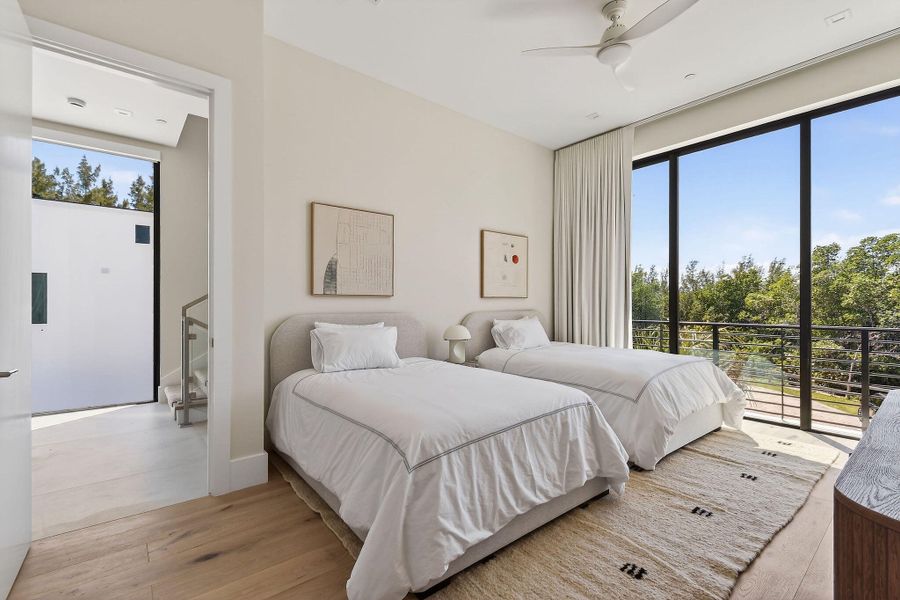 4360DiamondShoresWay(60)