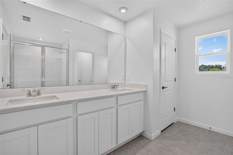 Furnished interior view inside a new home in Sanderling, Palmetto (Image 8).