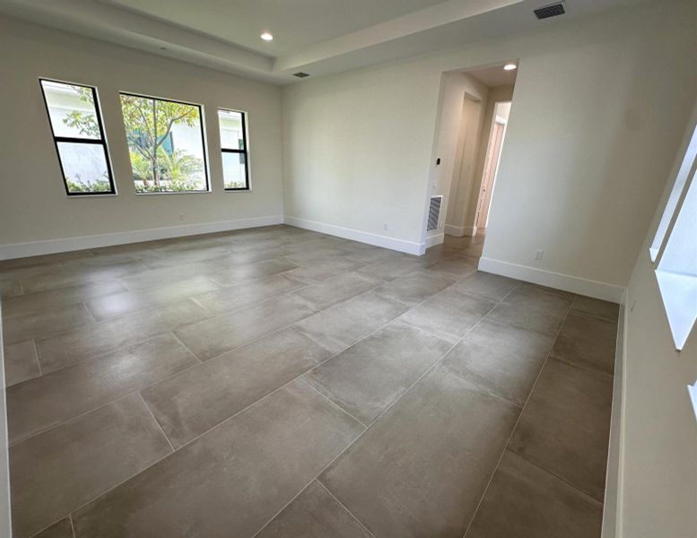 Lot 5 Club Room Lot 5 Club Room