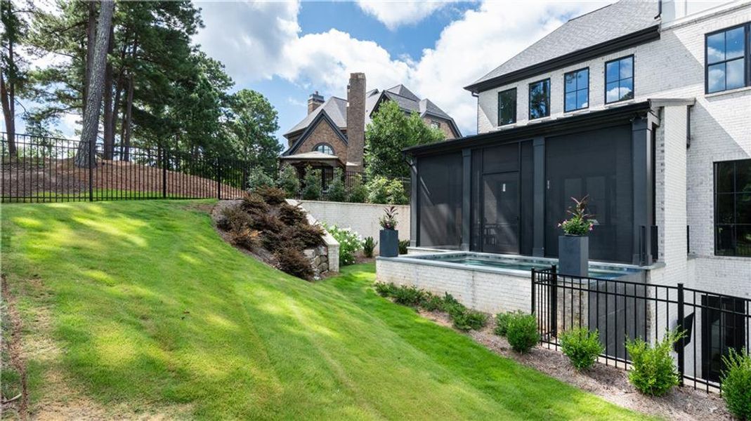 Image 92 of a home in .