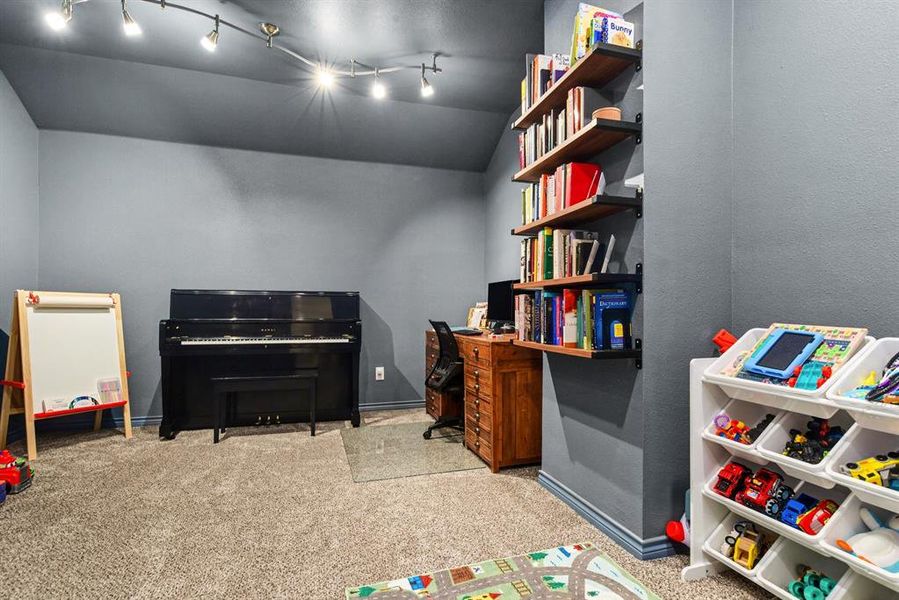 Furnished interior view inside a new home in , Anna (Image 20).