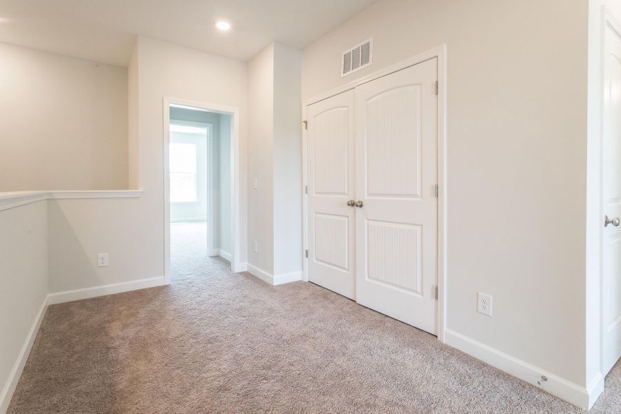 Image 20 of a home in Six Oaks.