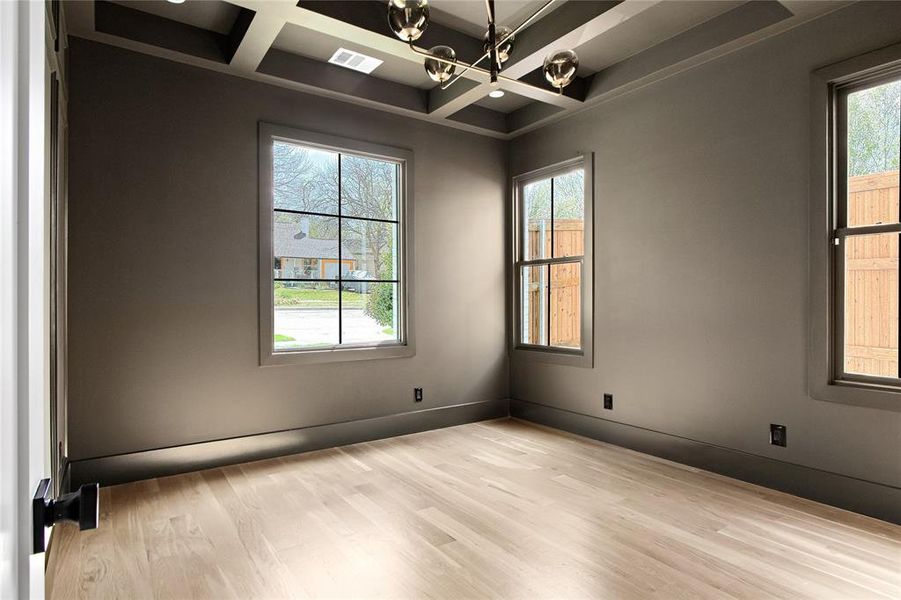 Spacious, unfurnished interior of a new home in , Dallas (Image 22).