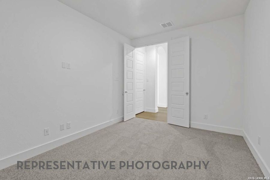 Spacious, unfurnished interior of a new home in Prominence, San Antonio (Image 17).