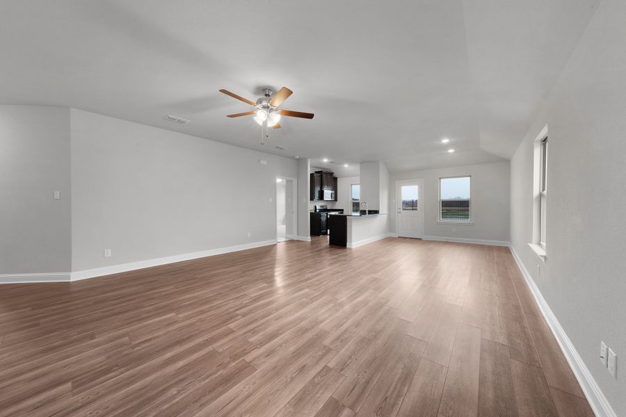 Spacious, unfurnished interior of a new home in Stonecreek, Sulphur Springs (Image 20). Spacious, unfurnished interior of a new home in Stonecreek, Sulphur Springs (Image 20).