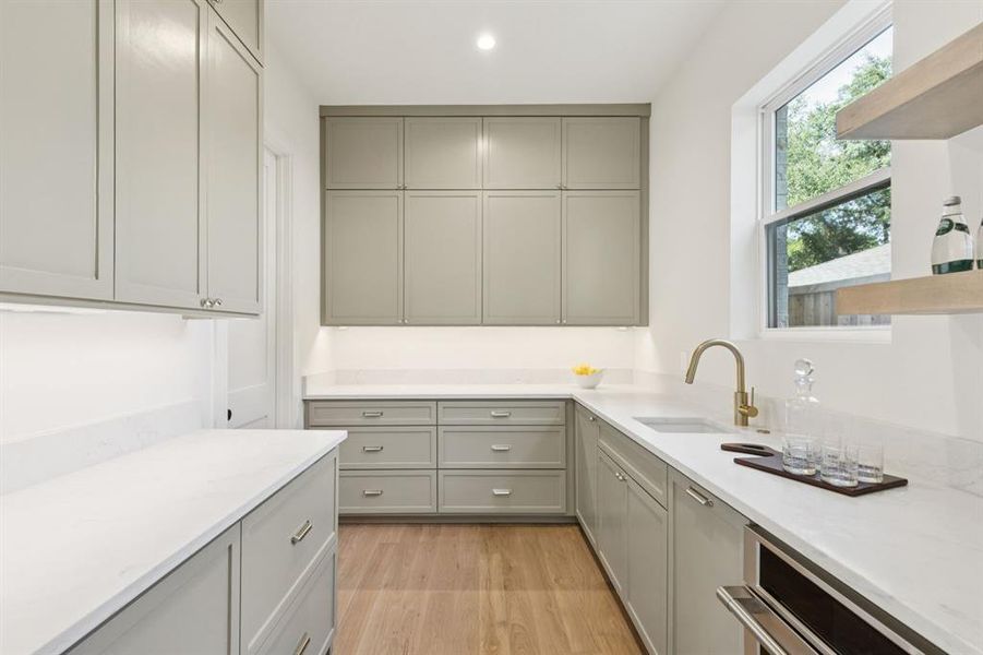 Furnished interior view inside a new home in , Dallas (Image 16).