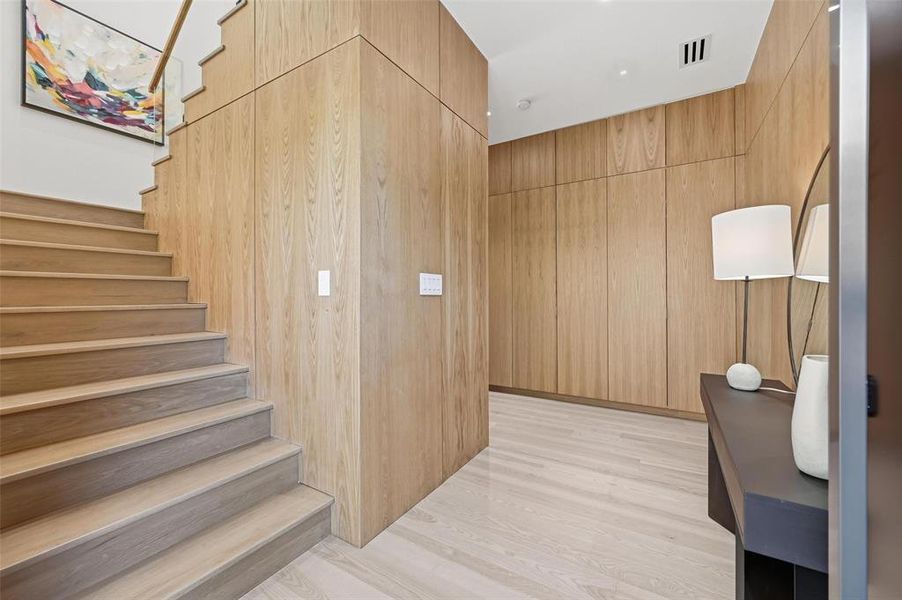 Furnished interior view inside a new home in , Dallas (Image 26).