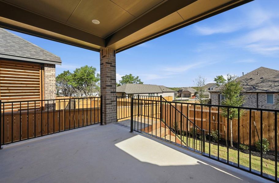 Exterior details and patio area of a home in 6 Creeks at Waterridge, Kyle (Image 2).