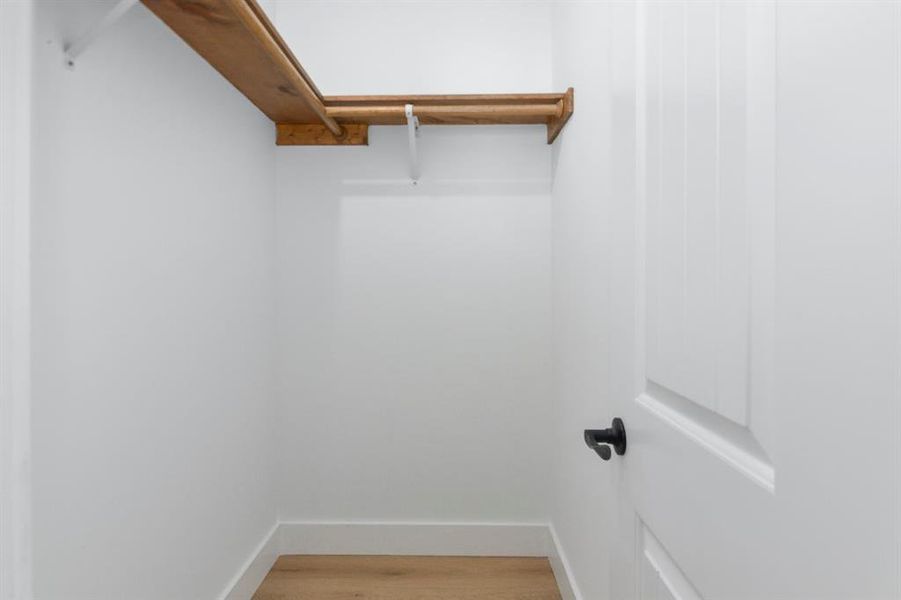 Spacious, unfurnished interior of a new home in , Ellijay (Image 24).