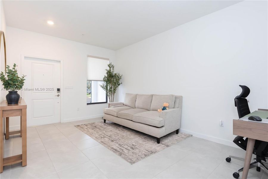 Furnished interior view inside a new home in , Pembroke Pines (Image 7). Furnished interior view inside a new home in , Pembroke Pines (Image 7).