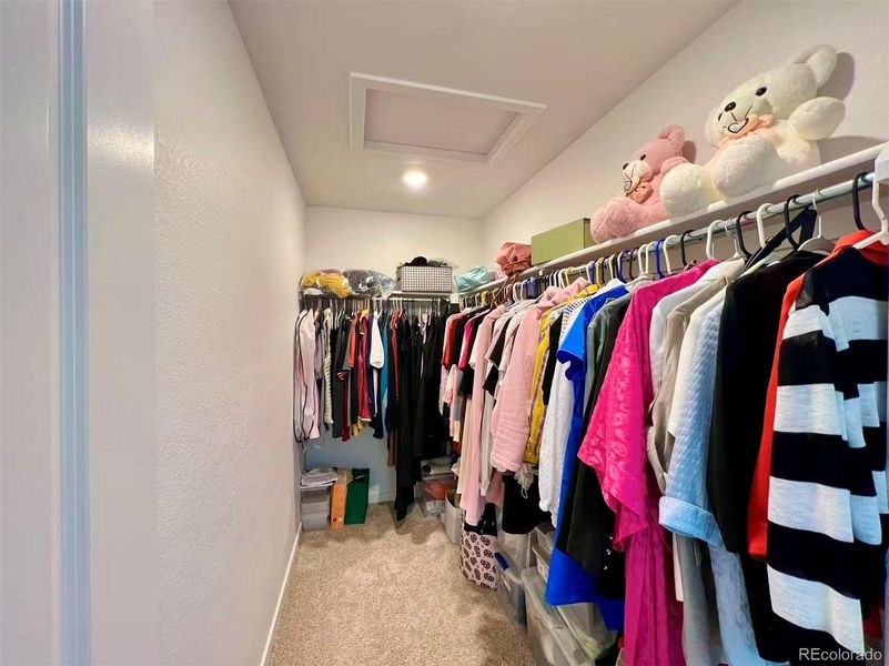 Image 35 of a home in Looking Glass.