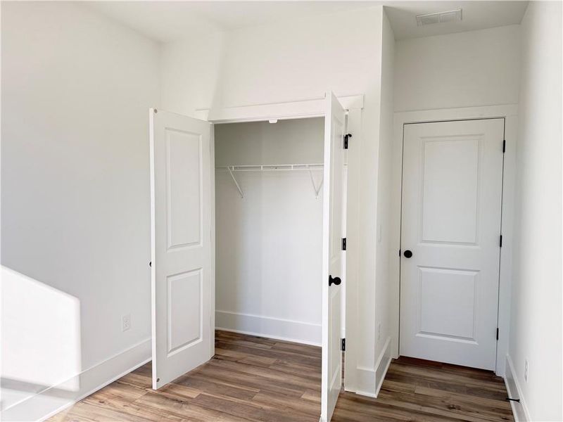 Spacious, unfurnished interior of a new home in Park Vue, Atlanta (Image 44).