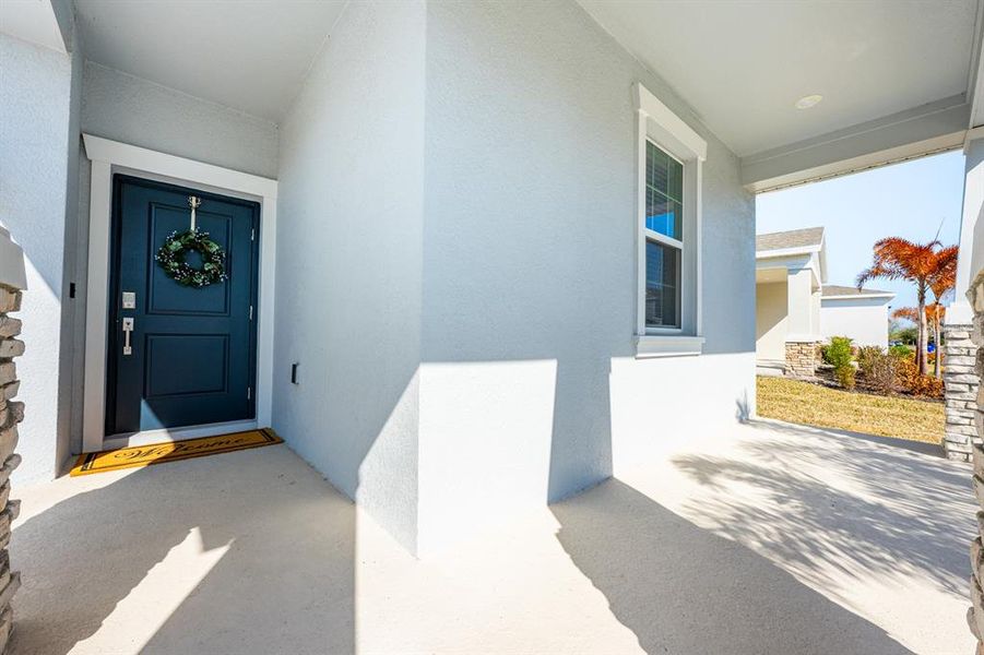 Exterior details and patio area of a home in Tohoqua, Kissimmee (Image 22).