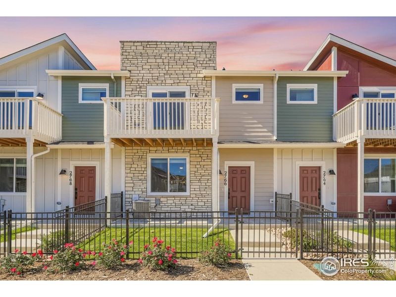 Beautifull townhome in Longmont Co, with easy access to I-25 and minutes from Boulder! Beautifull townhome in Longmont Co, with easy access to I-25 and minutes from Boulder!