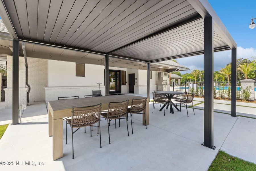 Exterior details and patio area of a home in , Jacksonville (Image 27).