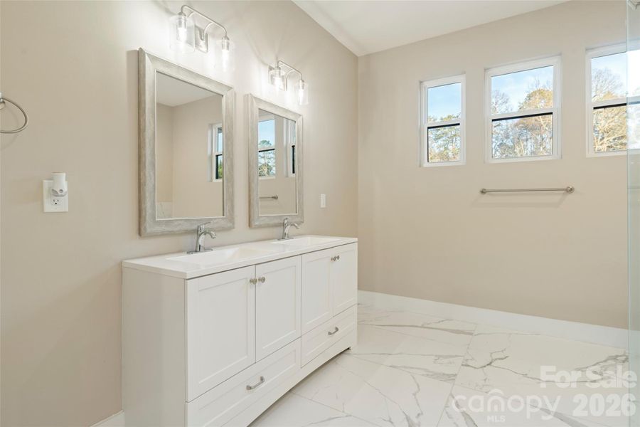 Primary Bathroom Dual Vanity Primary Bathroom Dual Vanity