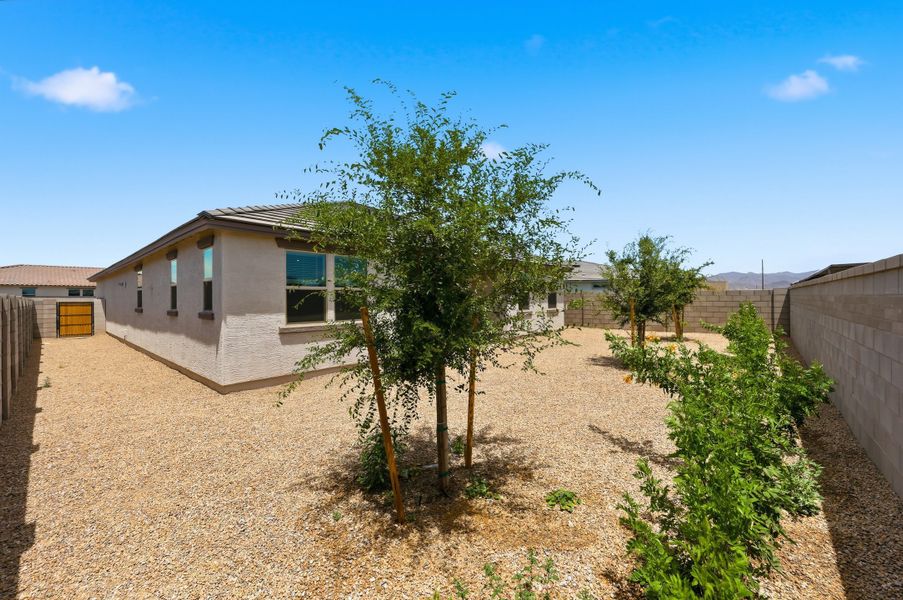 Exterior details and patio area of a home in Montana Vista - Summit, Buckeye (Image 3).