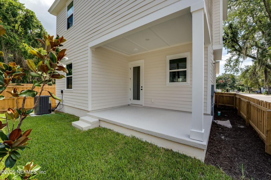 Front exterior of a new home in , Jacksonville, FL, highlighting curb appeal (Image 22). Front exterior of a new home in , Jacksonville, FL, highlighting curb appeal (Image 22).