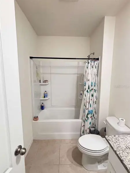 Furnished interior view inside a new home in Deer Run, Davenport (Image 8). Furnished interior view inside a new home in Deer Run, Davenport (Image 8).