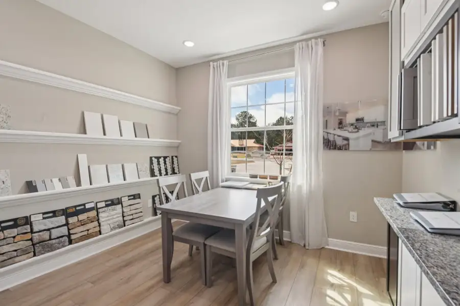 Furnished interior view inside a new home in Sugarmill Woods, Homosassa (Image 34).