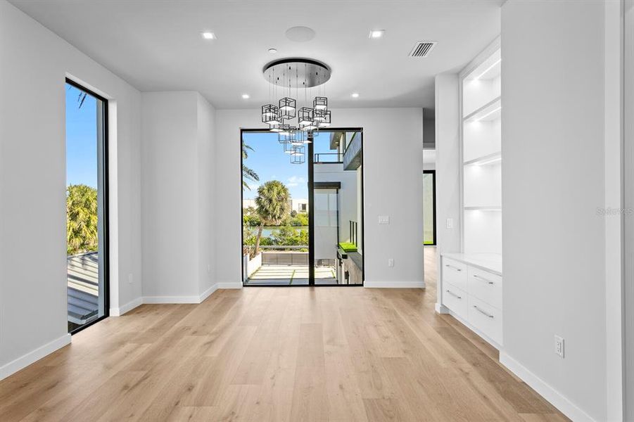 Spacious, unfurnished interior of a new home in , Indian Rocks Beach (Image 46).