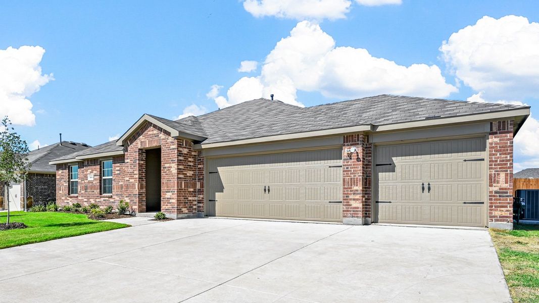 Representative exterior photo of a completed home built from the Coleman by D.R. Horton in Waverly Estates, Josephine, TX (Image 14).