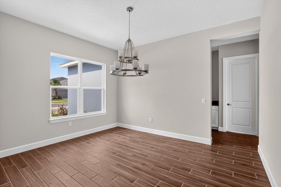 Image 11 of a home in Westview Community Group Page.