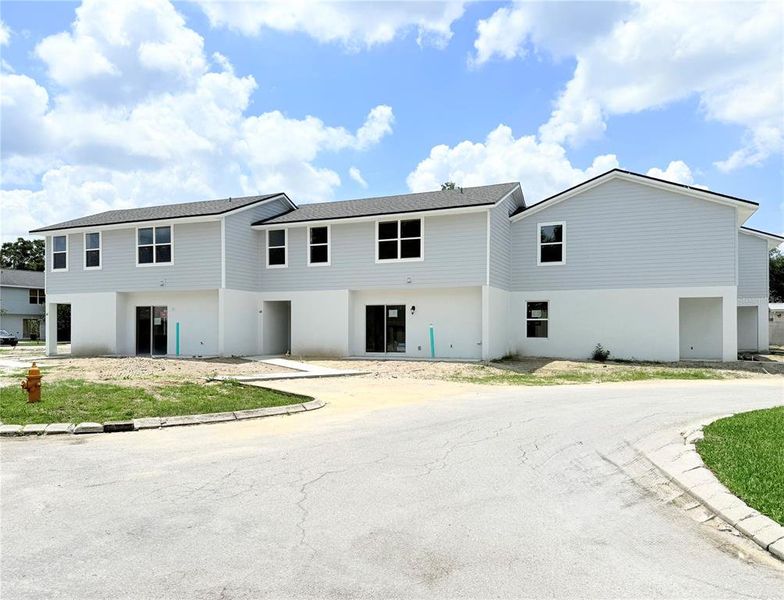 Front exterior of a new home in , Lakeland, FL, highlighting curb appeal (Image 1). Front exterior of a new home in , Lakeland, FL, highlighting curb appeal (Image 1).