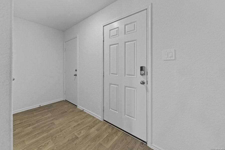 Spacious, unfurnished interior of a new home in Hickory Ridge, Elmendorf (Image 19).