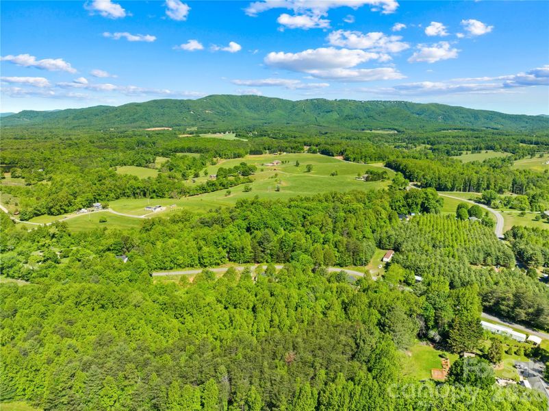 Natural landscape and outdoor views near  in Thurmond (Image 27).