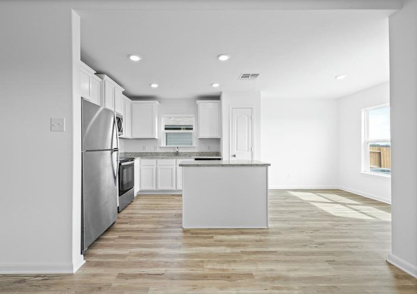 A chef-ready kitchen and adjoining dining room