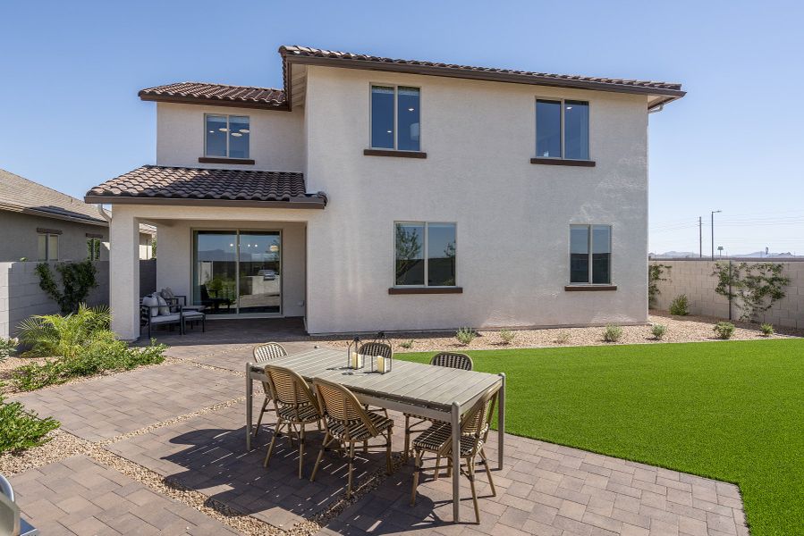 Representative exterior details of a home built from the Monument by Risewell Homes in Wildera, San Tan Valley (Image 2). Representative exterior details of a home built from the Monument by Risewell Homes in Wildera, San Tan Valley (Image 2).