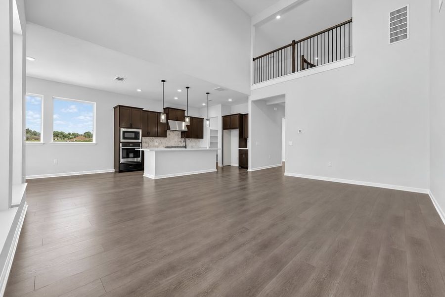 Spacious, unfurnished interior of a new home in Silverleaf, Cedar Creek (Image 20). Spacious, unfurnished interior of a new home in Silverleaf, Cedar Creek (Image 20).