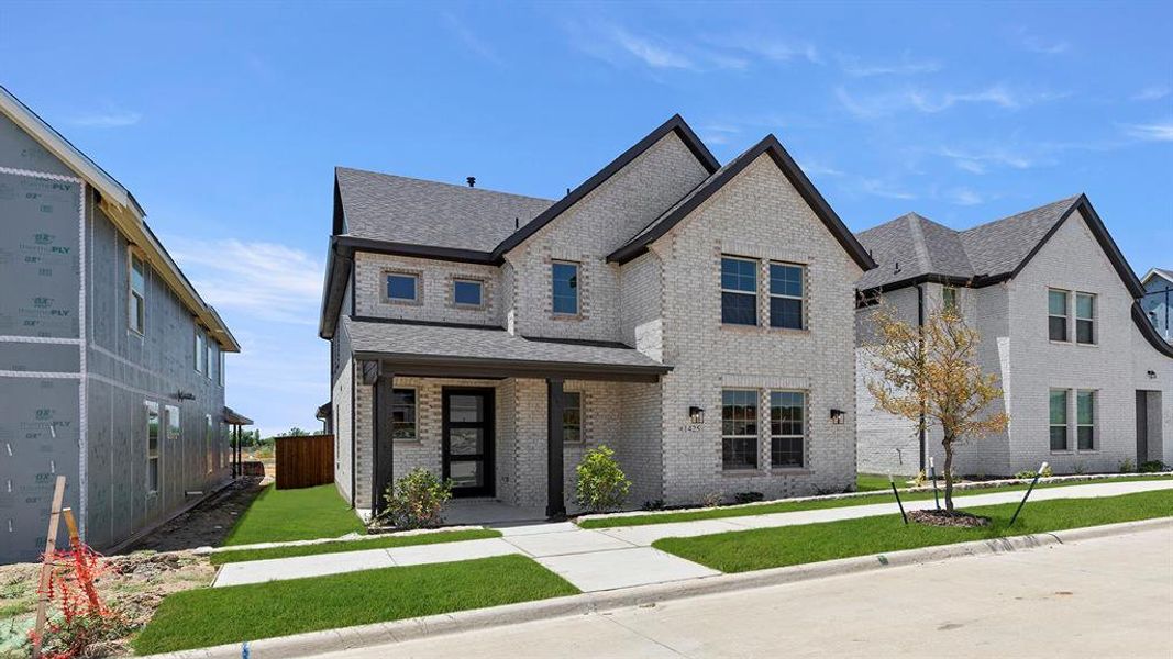 04. 1425 Clare - Front (2)