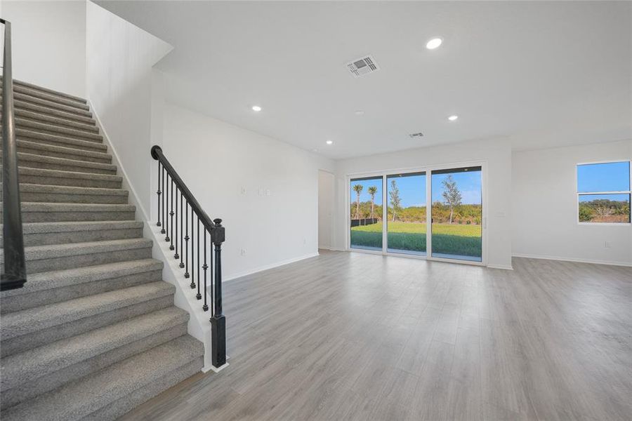 Spacious, unfurnished interior of a new home in Turnleaf, Punta Gorda (Image 31). Spacious, unfurnished interior of a new home in Turnleaf, Punta Gorda (Image 31).