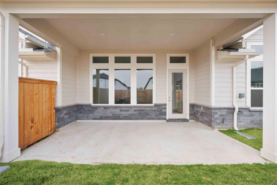 Exterior details and patio area of a home in Elyson, Katy (Image 3).