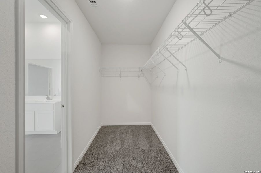 Spacious, unfurnished interior of a new home in Paloma Park, Converse (Image 23).