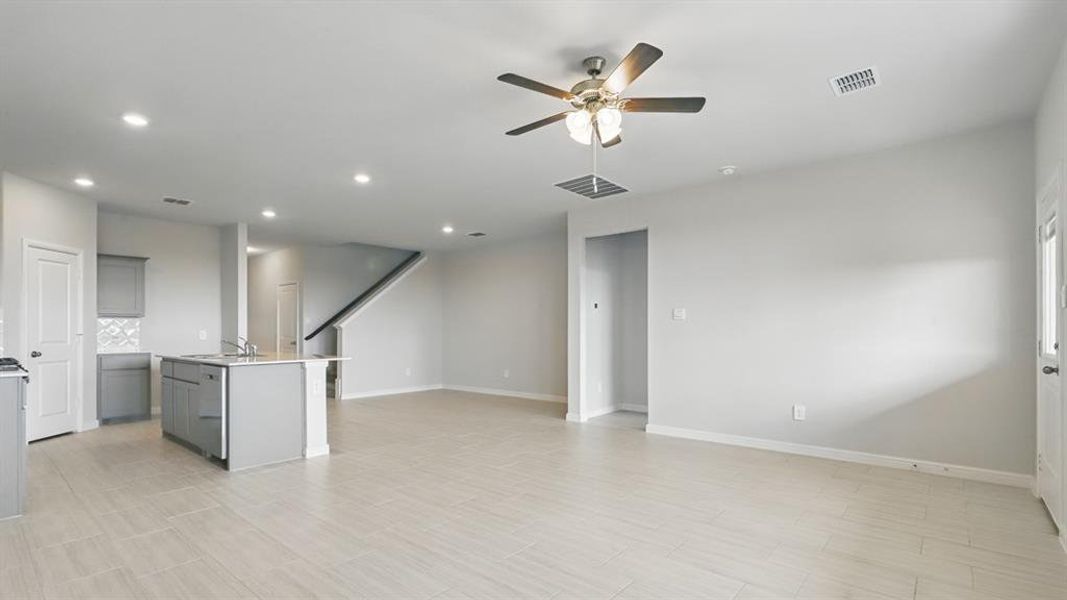 Spacious, unfurnished interior of a new home in Terra Trace, Fort Worth (Image 15).