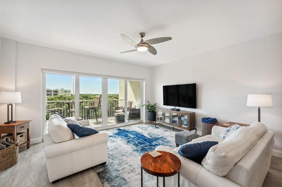 Furnished interior view inside a new home in , Largo (Image 12).