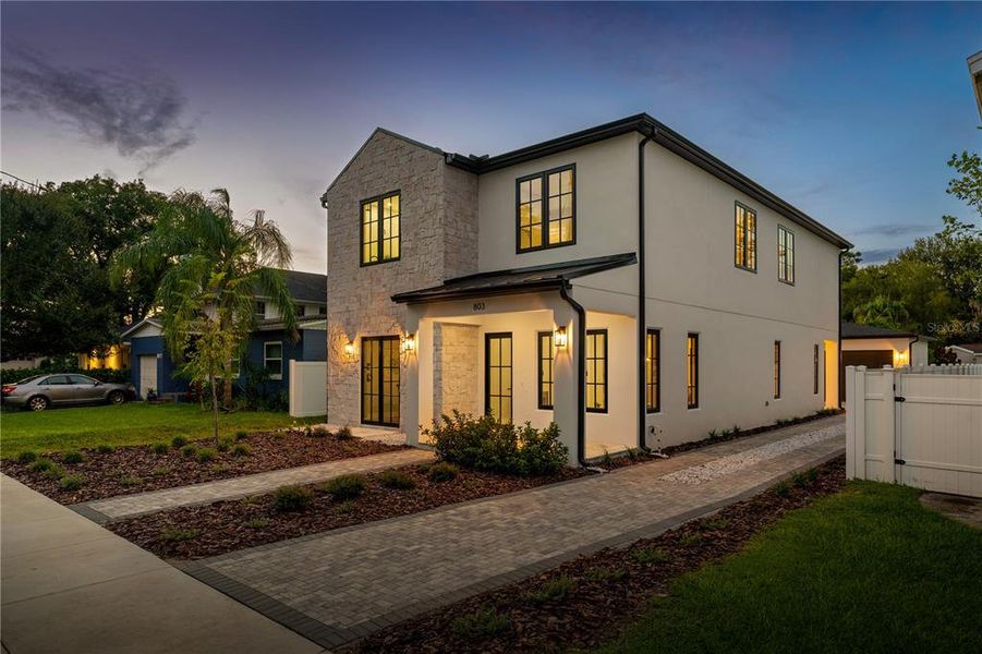 Image 33 of a home in College Park.