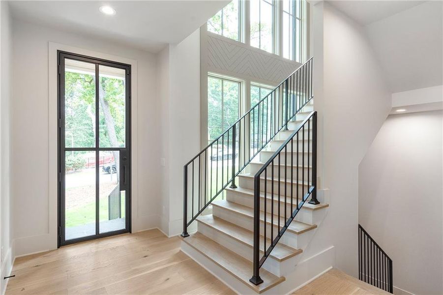 Spacious, unfurnished interior of a new home in , Atlanta (Image 38). Spacious, unfurnished interior of a new home in , Atlanta (Image 38).