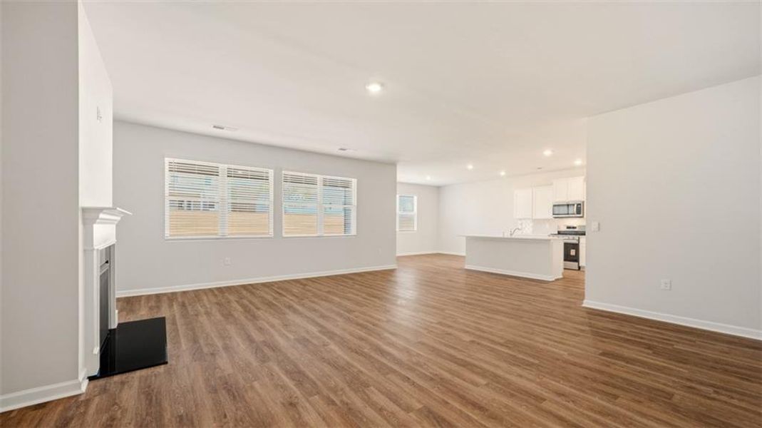 Spacious, unfurnished interior of a new home in Kingston Ranch at Lake Oconee, Buckhead (Image 28).