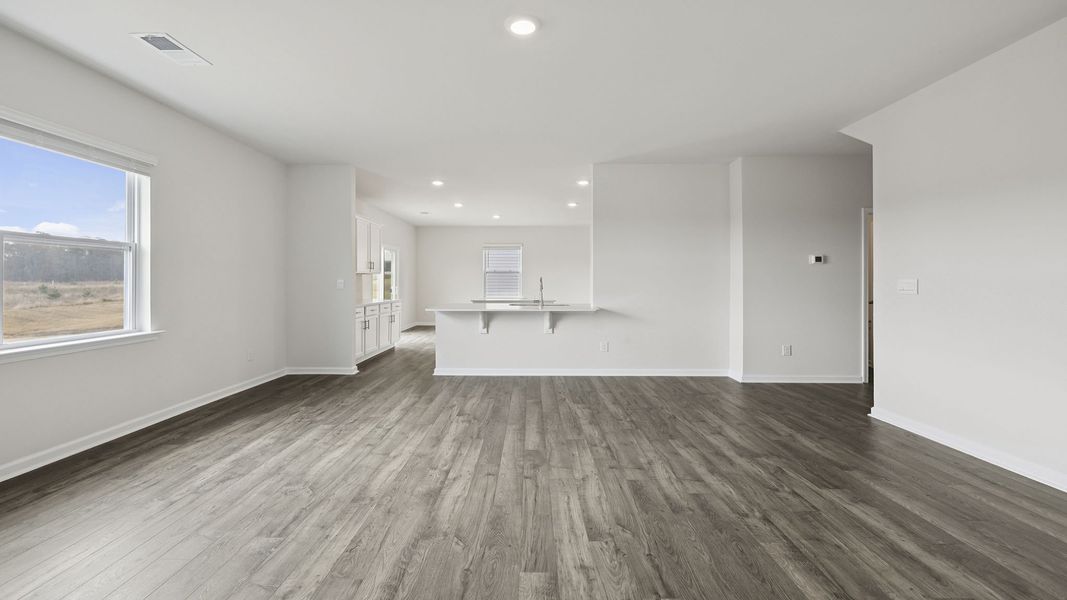 Spacious, unfurnished interior of a new home in Spring Ridge, Anderson (Image 21).