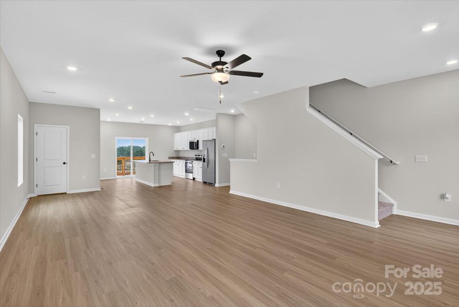 Spacious, unfurnished interior of a new home in Rhyne Court, Gastonia (Image 20).