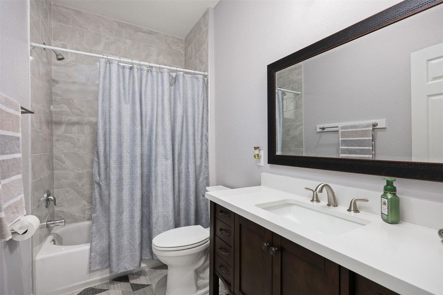 Fresh, stylish and functional.A beautifully finished bathroom ready for family and guests. Fresh, stylish and functional.A beautifully finished bathroom ready for family and guests.